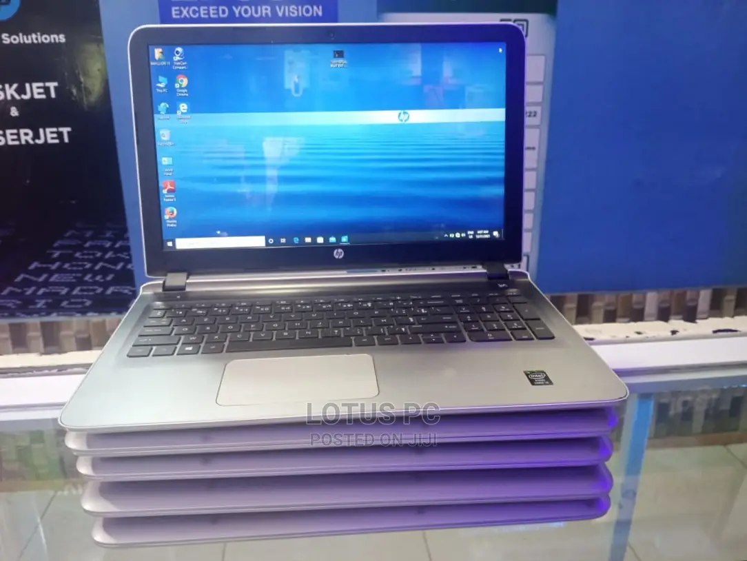 Laptop HP Pavilion 15-Eh0050wm 8GB Intel Core I5 HDD 500GB