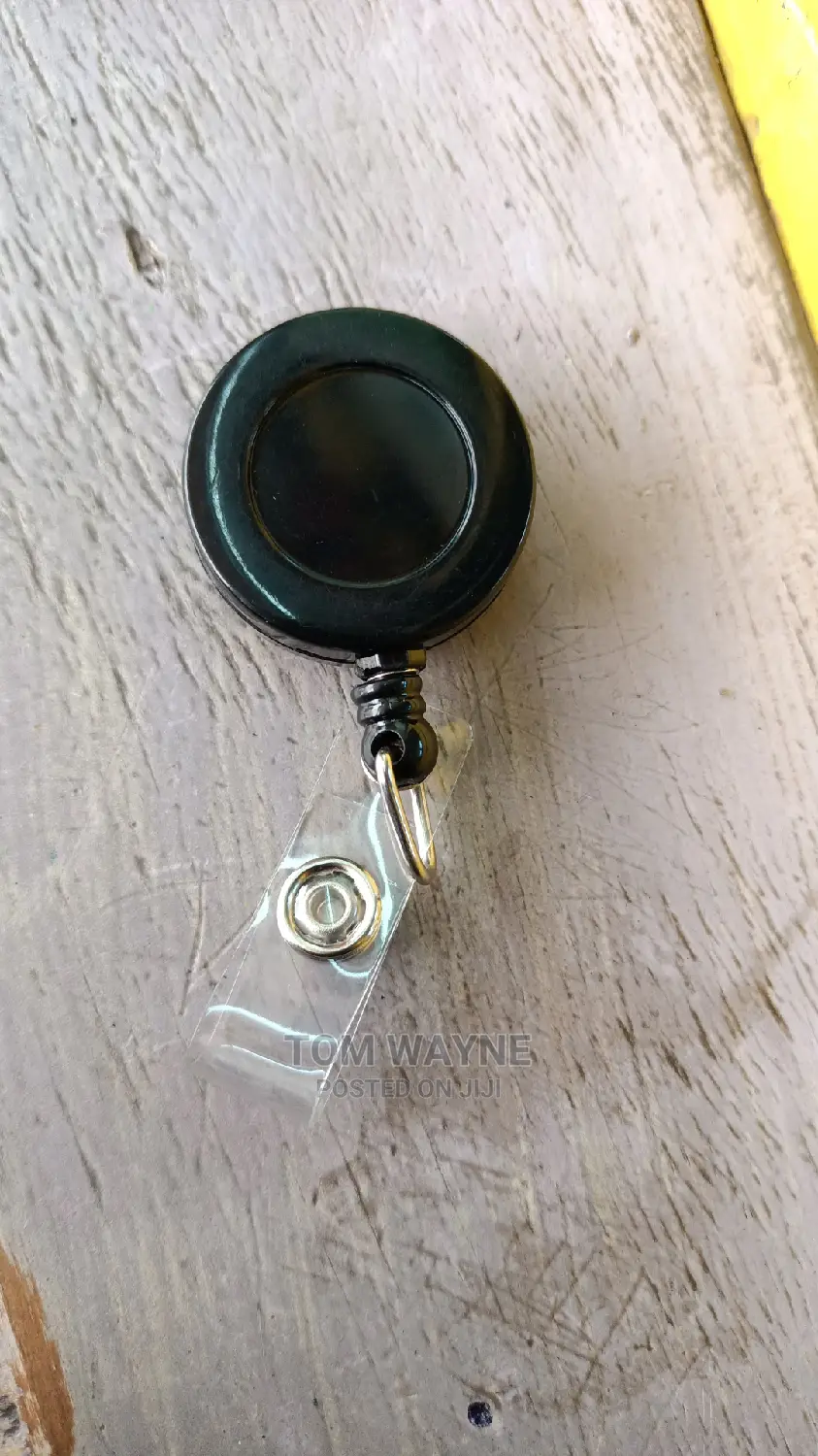 Retractable Reel Badge Holder