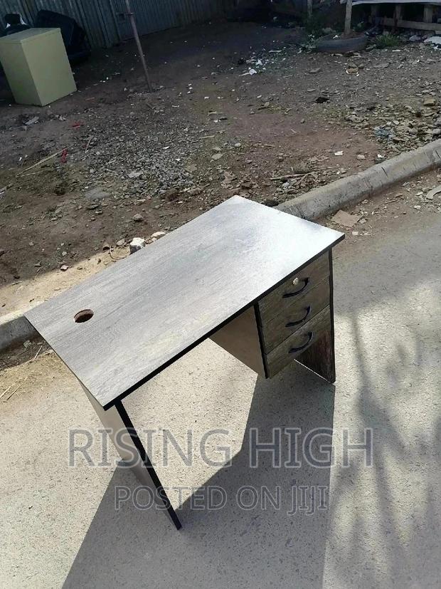 Great Awsome Quality Office Desk