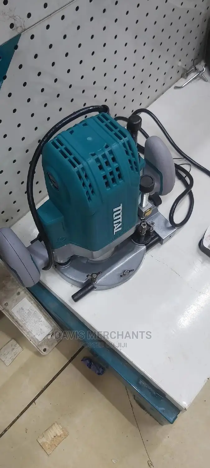 Total Electric Router Machine