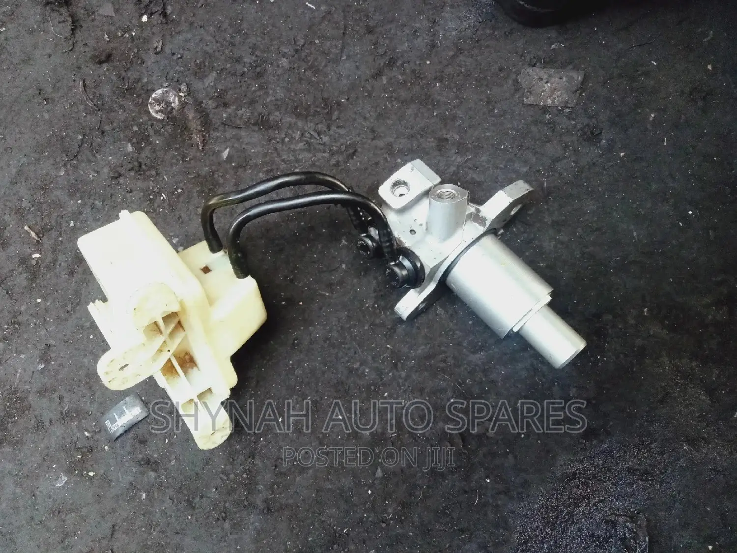 Brake Master Cylinder Land Rover Freelander
