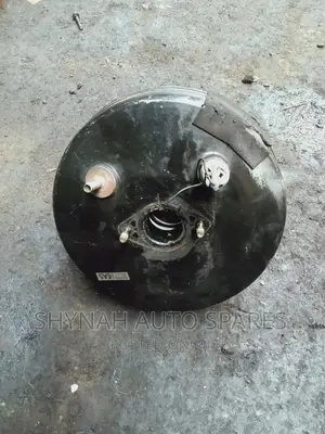 Brake Booster Toyota Hiace 7l