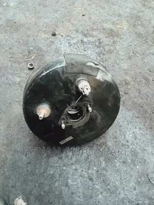 Brake Booster Toyota Hiace 7l
