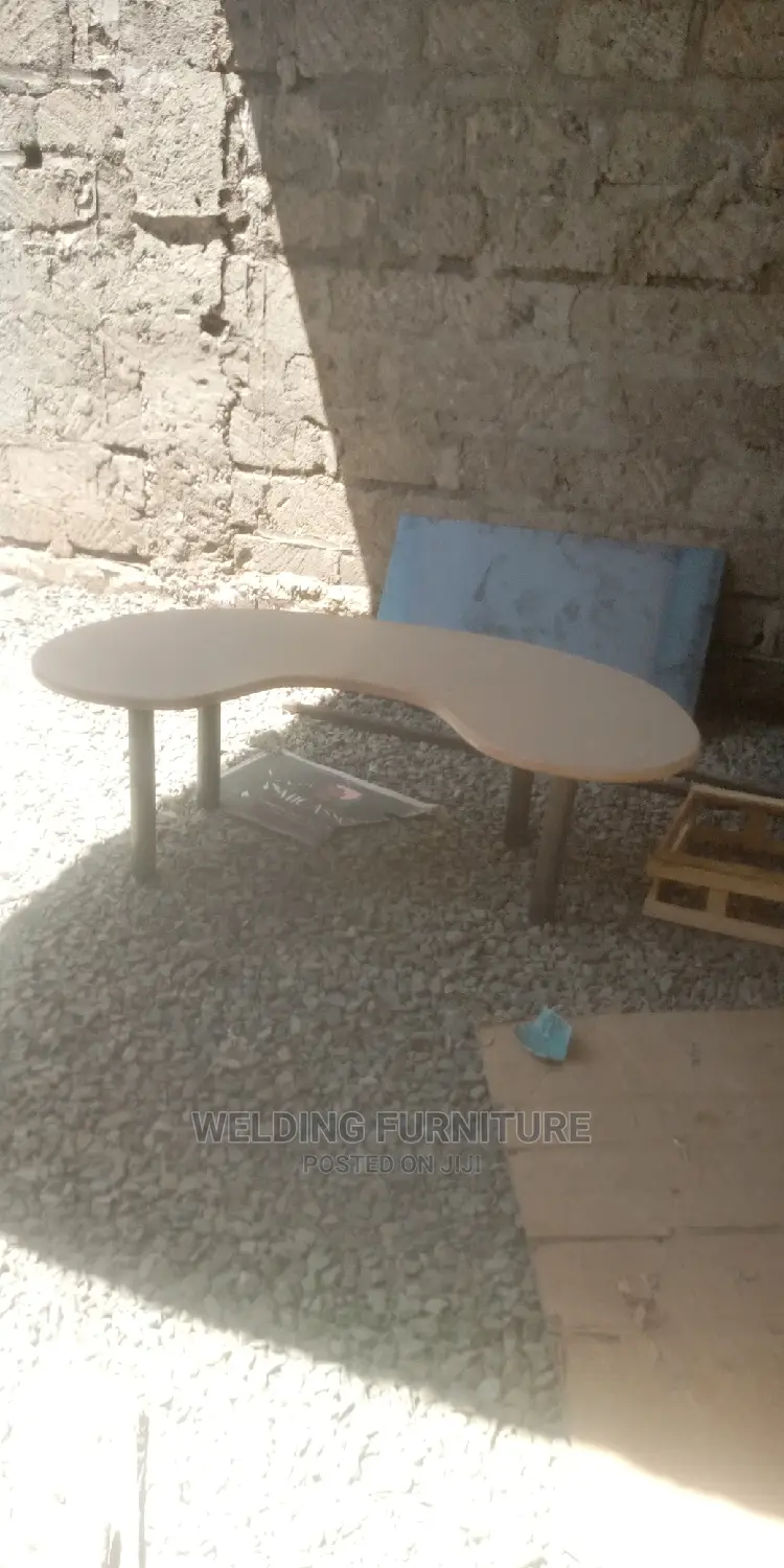 Beanshape Table Kindgarden
