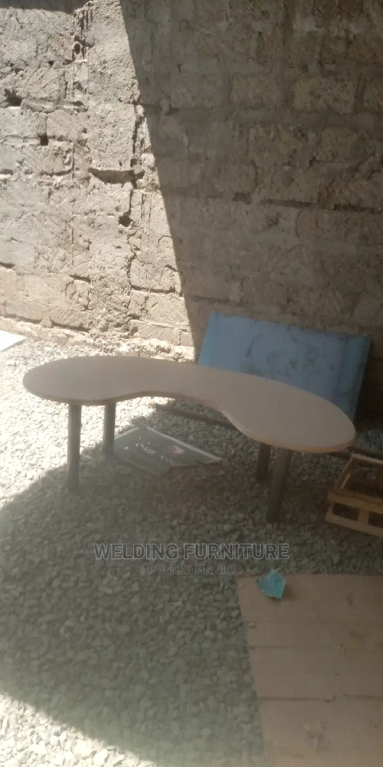 Beanshape Table Kindgarden