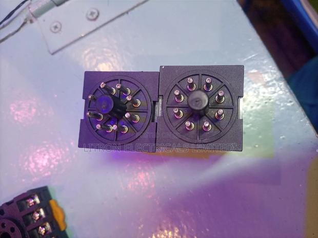 Relays 8pins - thumbnail 2