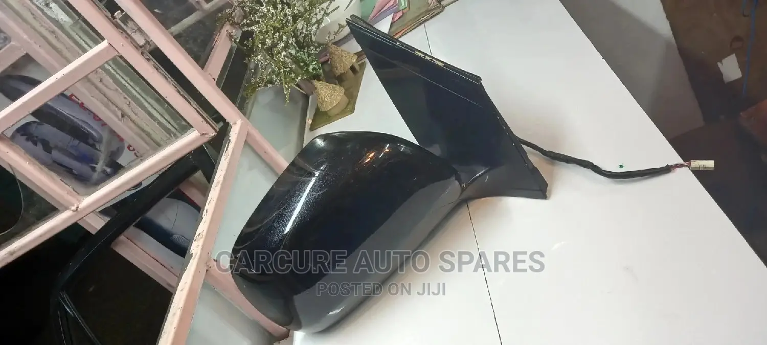 Toyota Harrier 240 Side Mirror