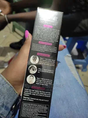 Dr Rashel Face Mask