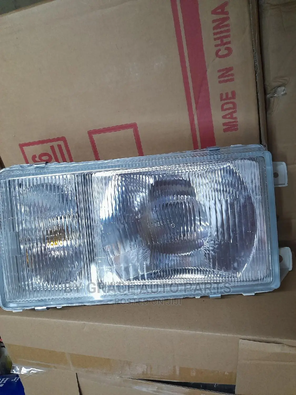 Headlamp Nissan QD