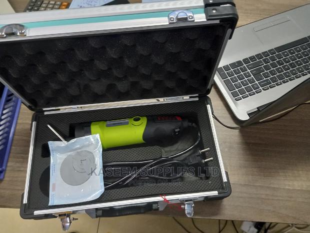 Plaster Cutter - thumbnail 2