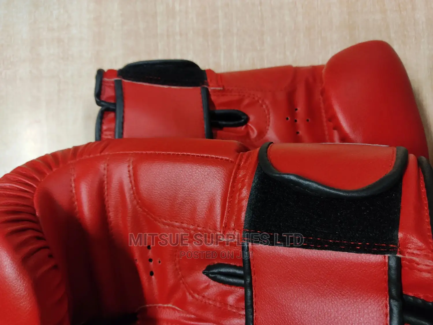 A Pair of Leather Boxing Gloves 12oz Red