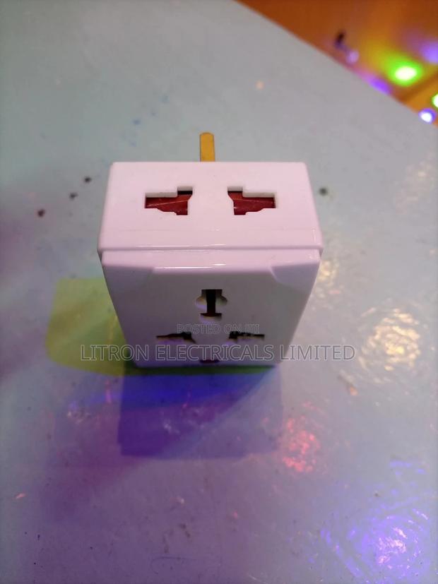Travel Adapter - main view
