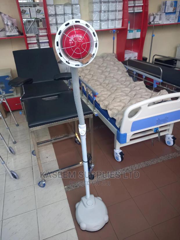 Infrared Lamp With Casters - main view