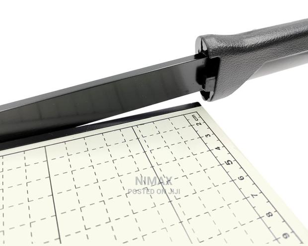 Paper Cutter for A4, B5, A5, B6, B7 Papers - thumbnail 3
