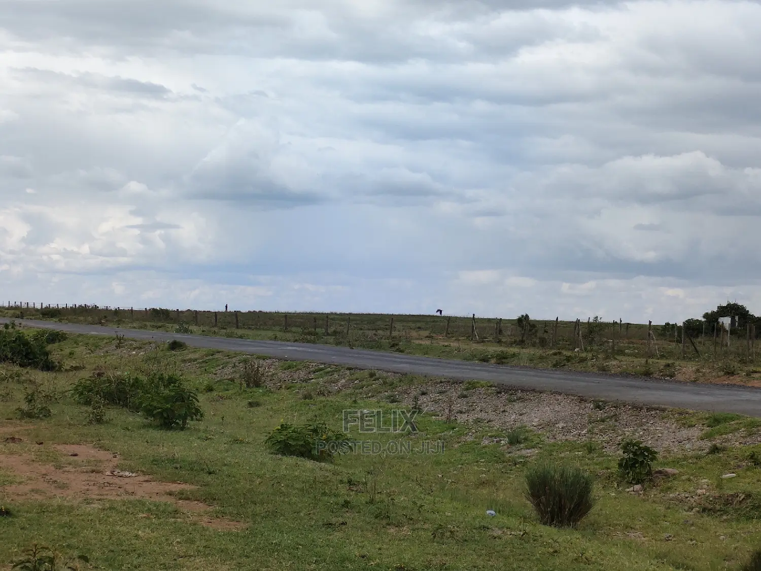 Narumoru 2 Acres Touching Tarmac