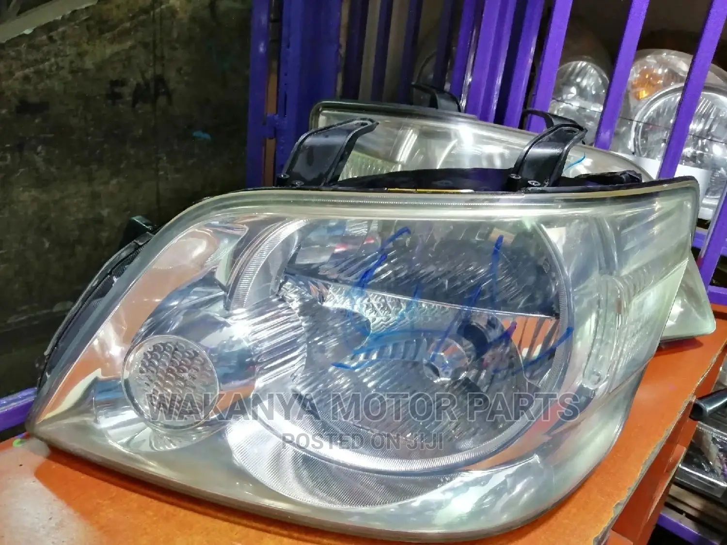 Toyota Noah 2001/2003 Xenon Headlamps, Ex Japan Parts