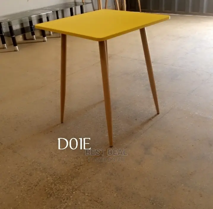 Aemes Table