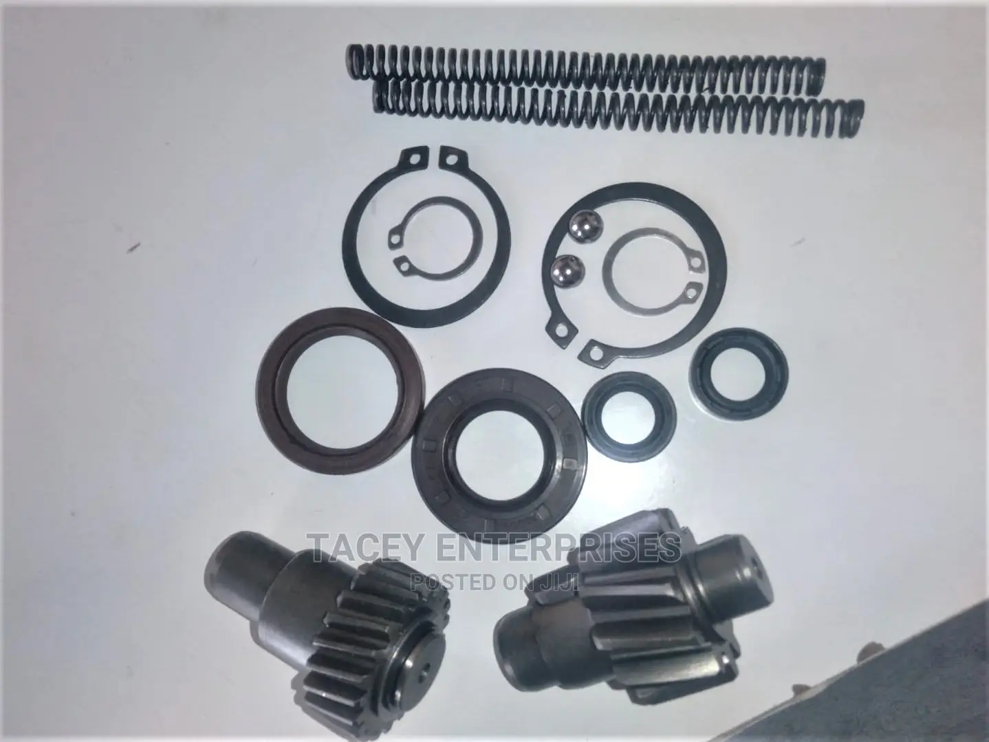 Concrete Hoist/Crane Spares (Gears, Seals Circlips, Coppers
