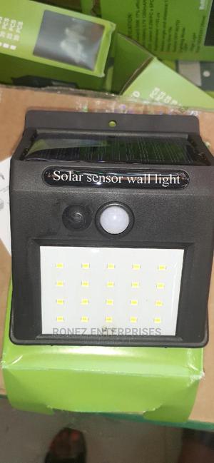 Single Wall Solar Light - thumbnail 3