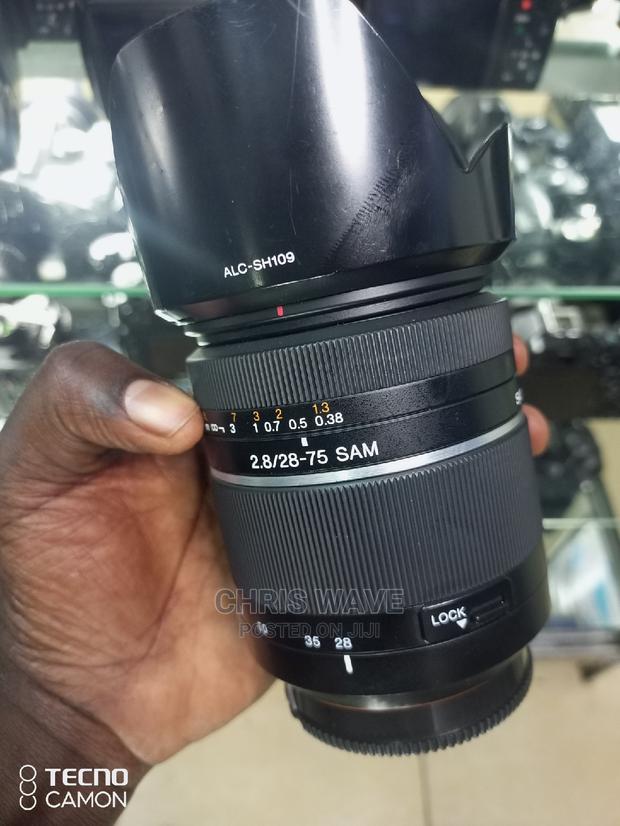 Sony a Mount 28-75 F2.8 Lens - main view
