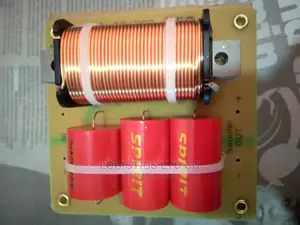 Speaker Bass Crossover With Subwoofer Output