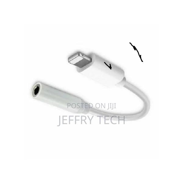 Earphone Jack 3.5mm to Lightning Cable - thumbnail 2