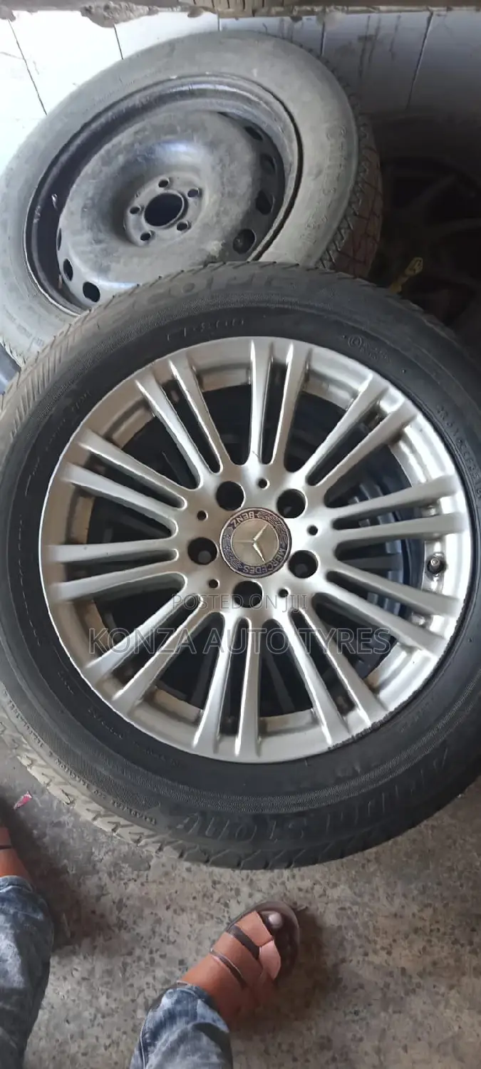 Set of Mercedes Benz Size 16