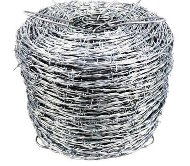 Barbed Wire. 500m. - main view