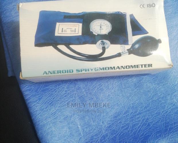 Aneroid Sphygmanometer - main view