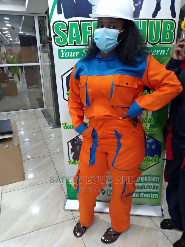 Orange With Blue Batched Cargo - main view