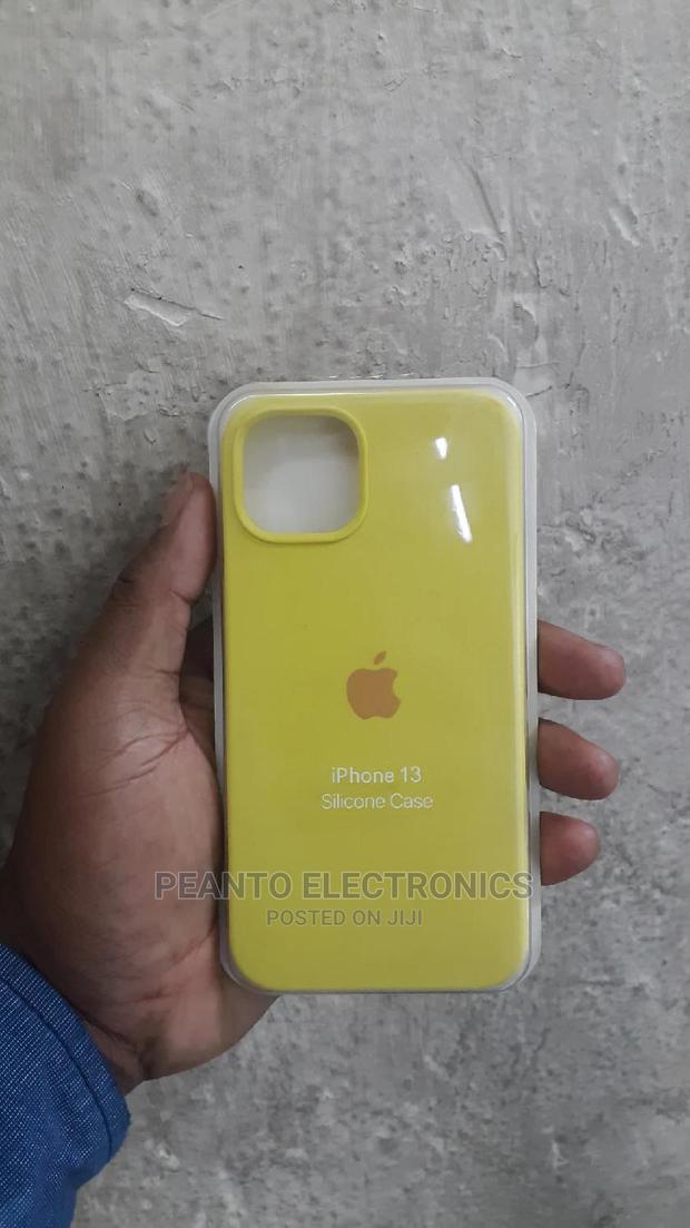 Silicone Case for iPhone 13 - thumbnail 3