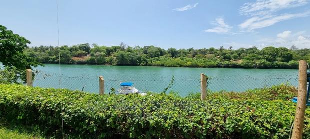 Studio Apartments With a Swng/Pool Facing the Creek Beach. - thumbnail 12