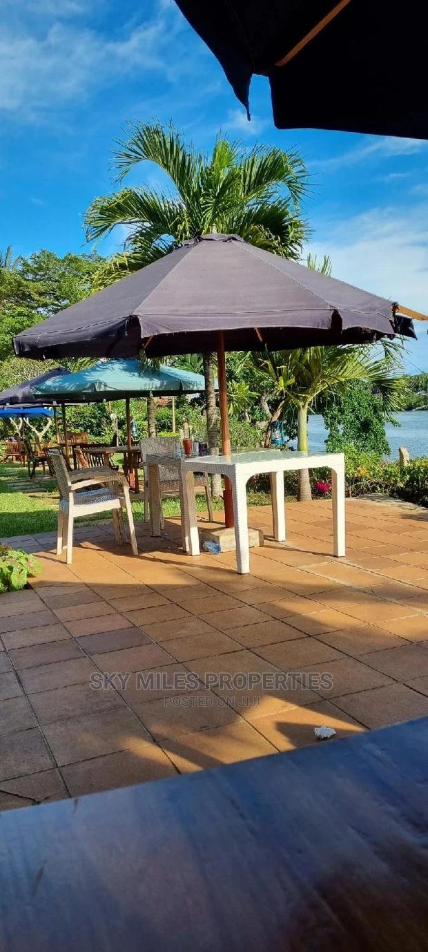 Studio Apartments With a Swng/Pool Facing the Creek Beach. - thumbnail 14