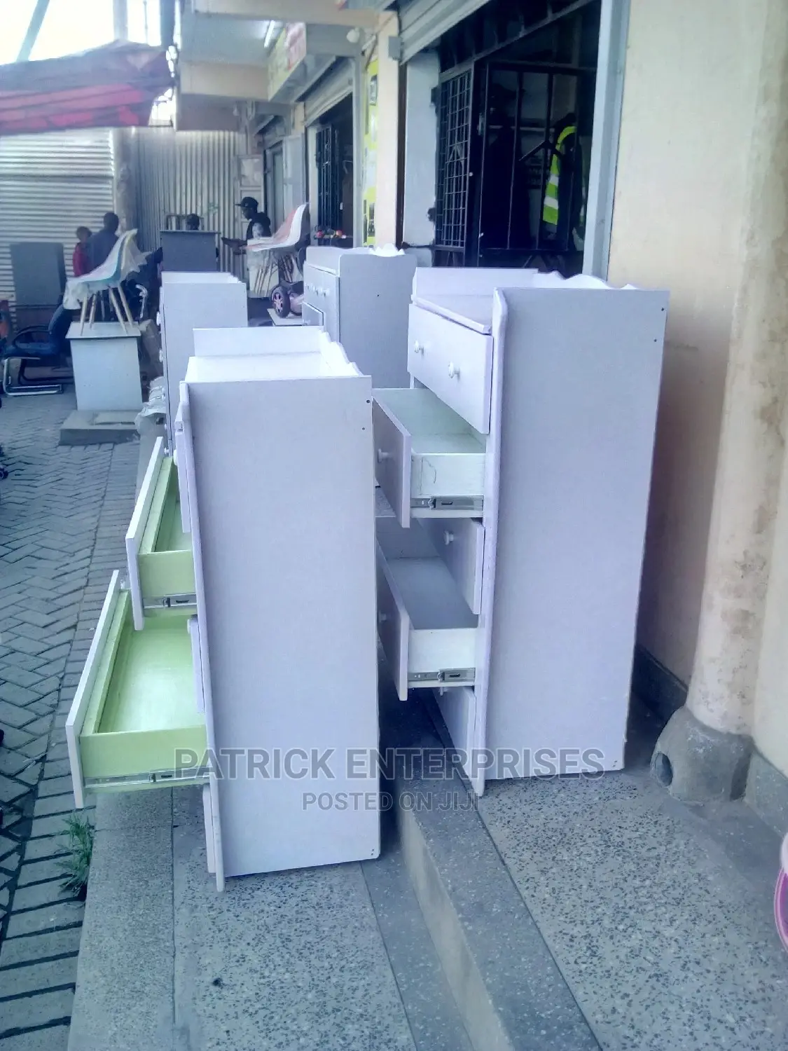 Chest of Drawers 4 by 4 Fitt