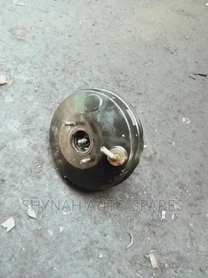 Brake Booster Toyota Starlet or Glanza