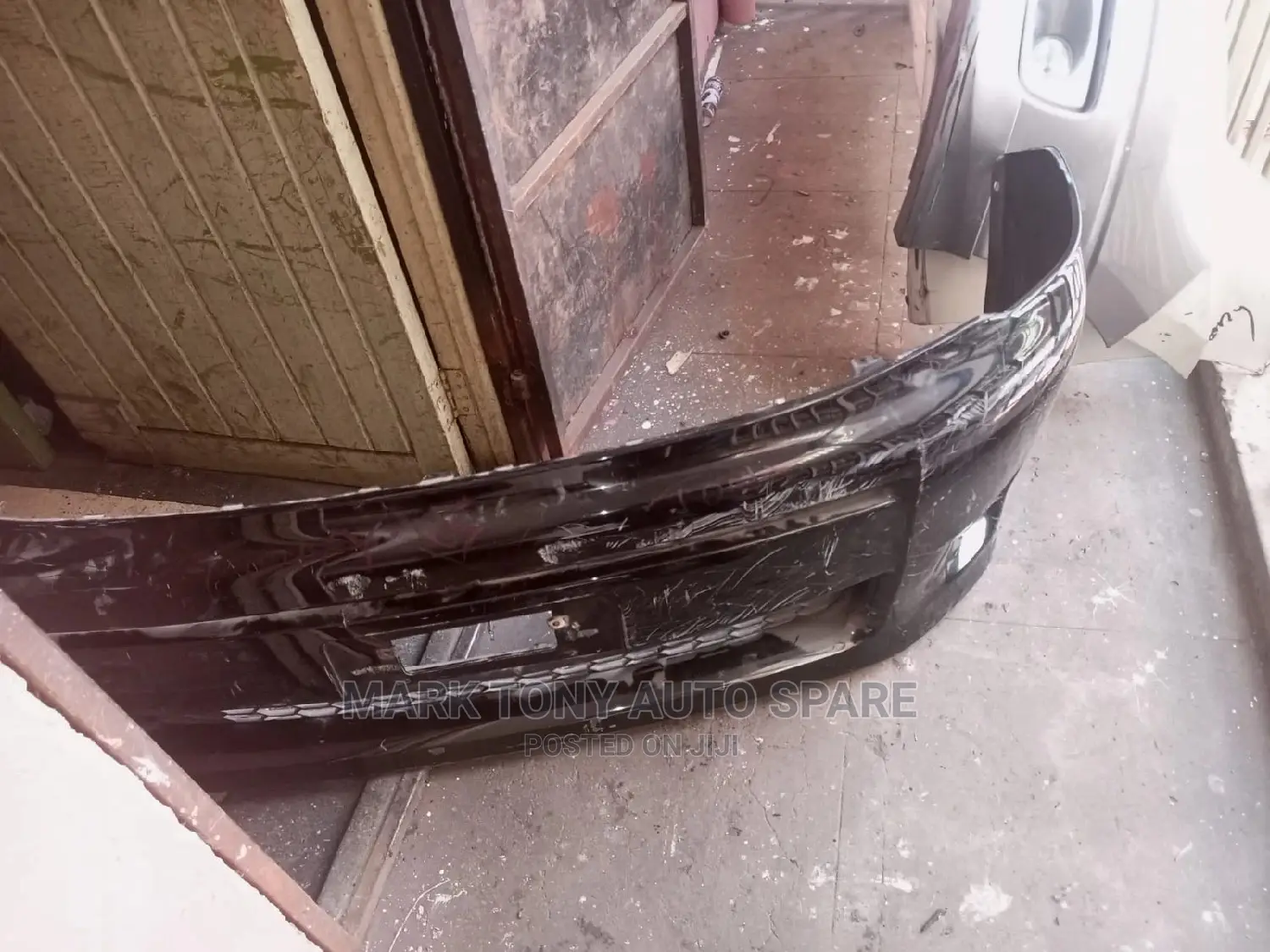 Voxy 2012 Bumper