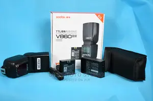 Godox V860