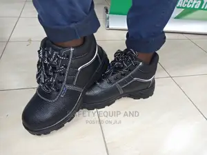 We Supply Safety Boots- Vaultex
