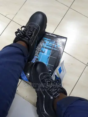 Safety Boots in Stock-Restocked-Pure Breathable Genuine Leat