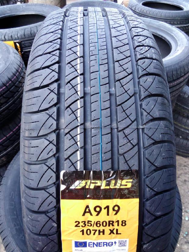 235/60r18 Aplus Tyres Made in China