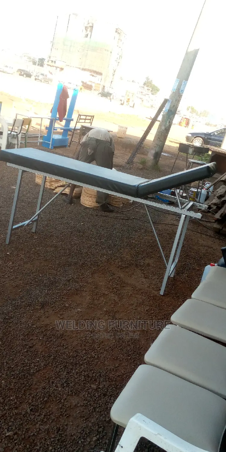 Examination Beds / Hospital Bed