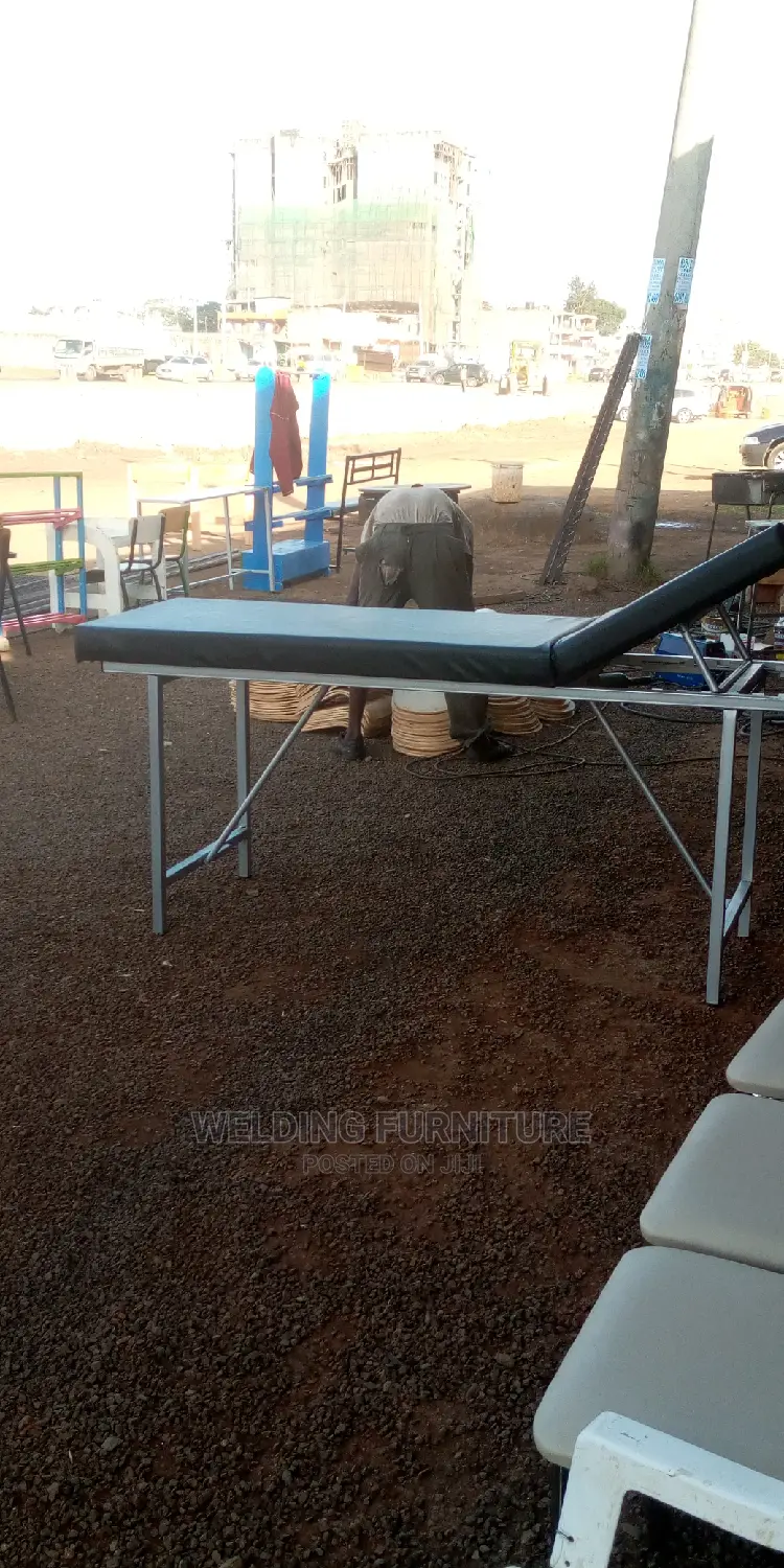 Examination Beds / Hospital Bed