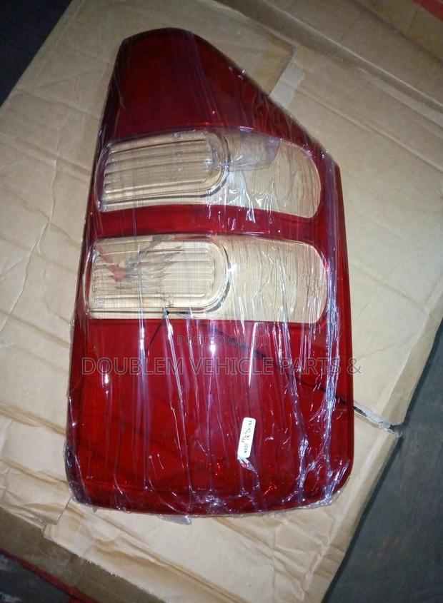 Tail Lens Noah 2010 - main view