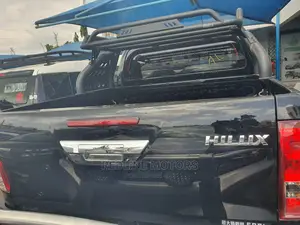 Toyota Hilux 2017 Black