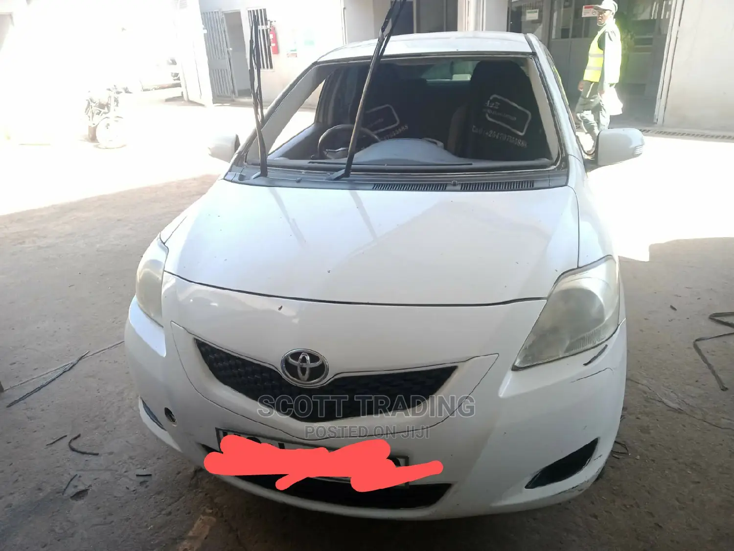 Toyota Belta Front Windscreen
