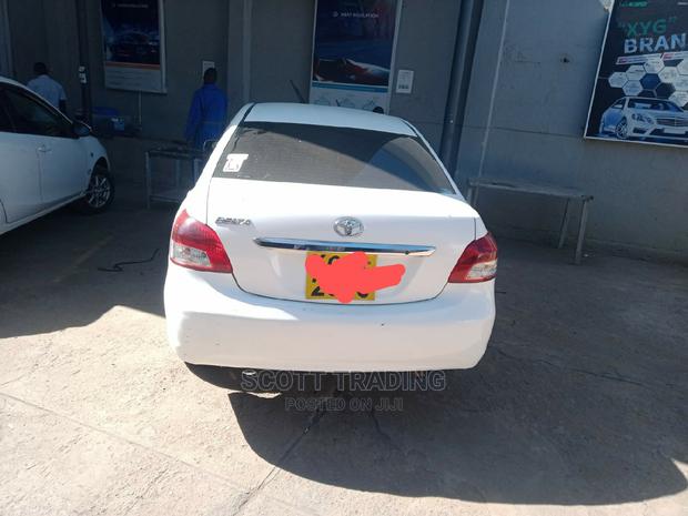 Toyota Belta Front Windscreen - thumbnail 2