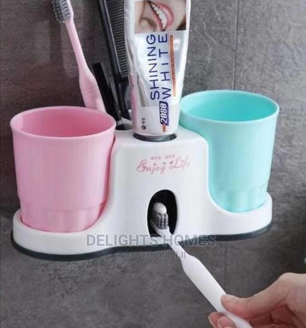 Toothpaste Holder - main view