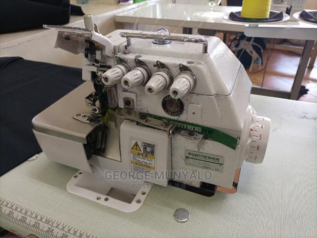 Direct Drive Overlock Sewing Machine - thumbnail 4