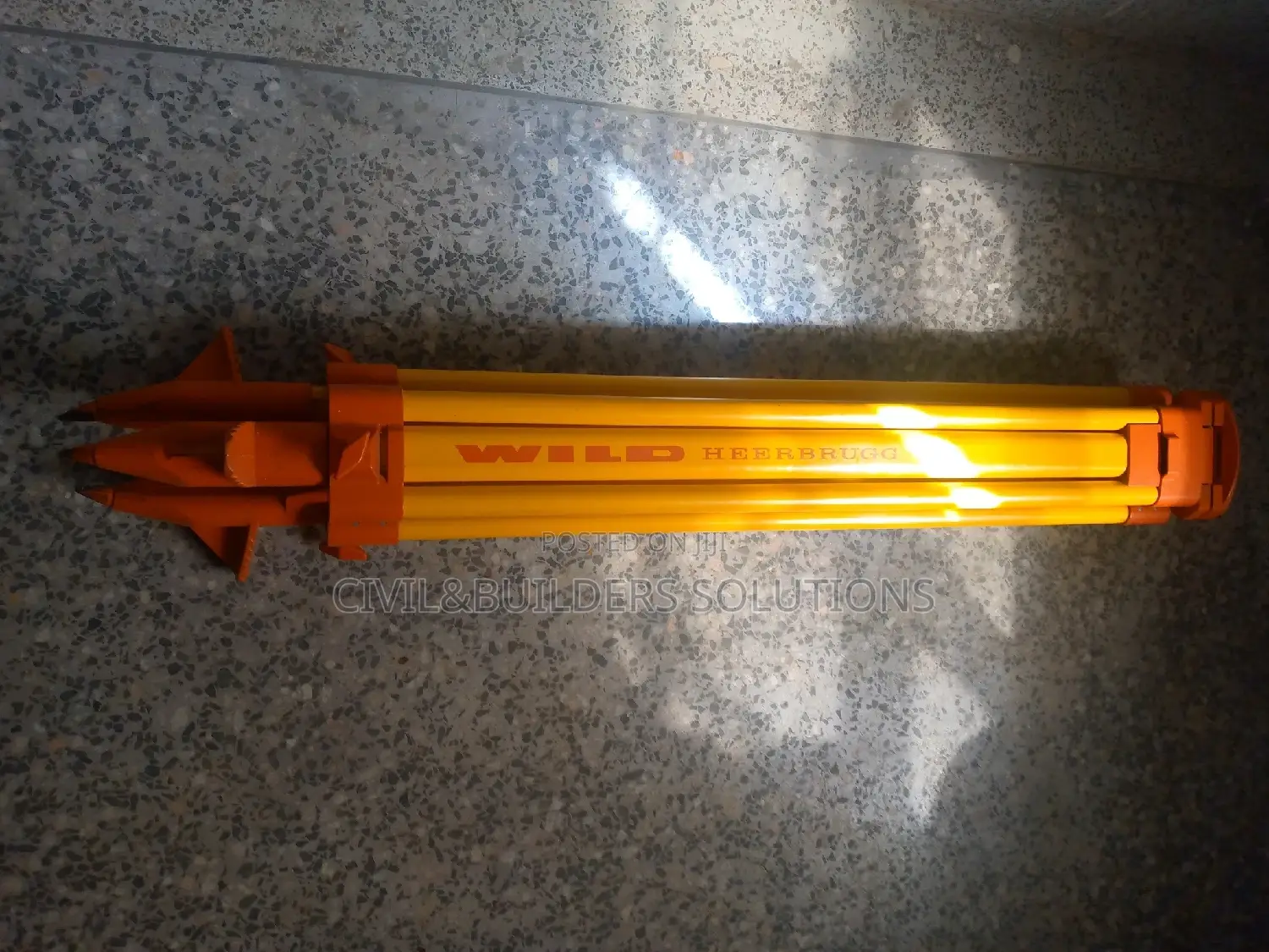 Wooden Tripod for Theodolite/Dumpy Level