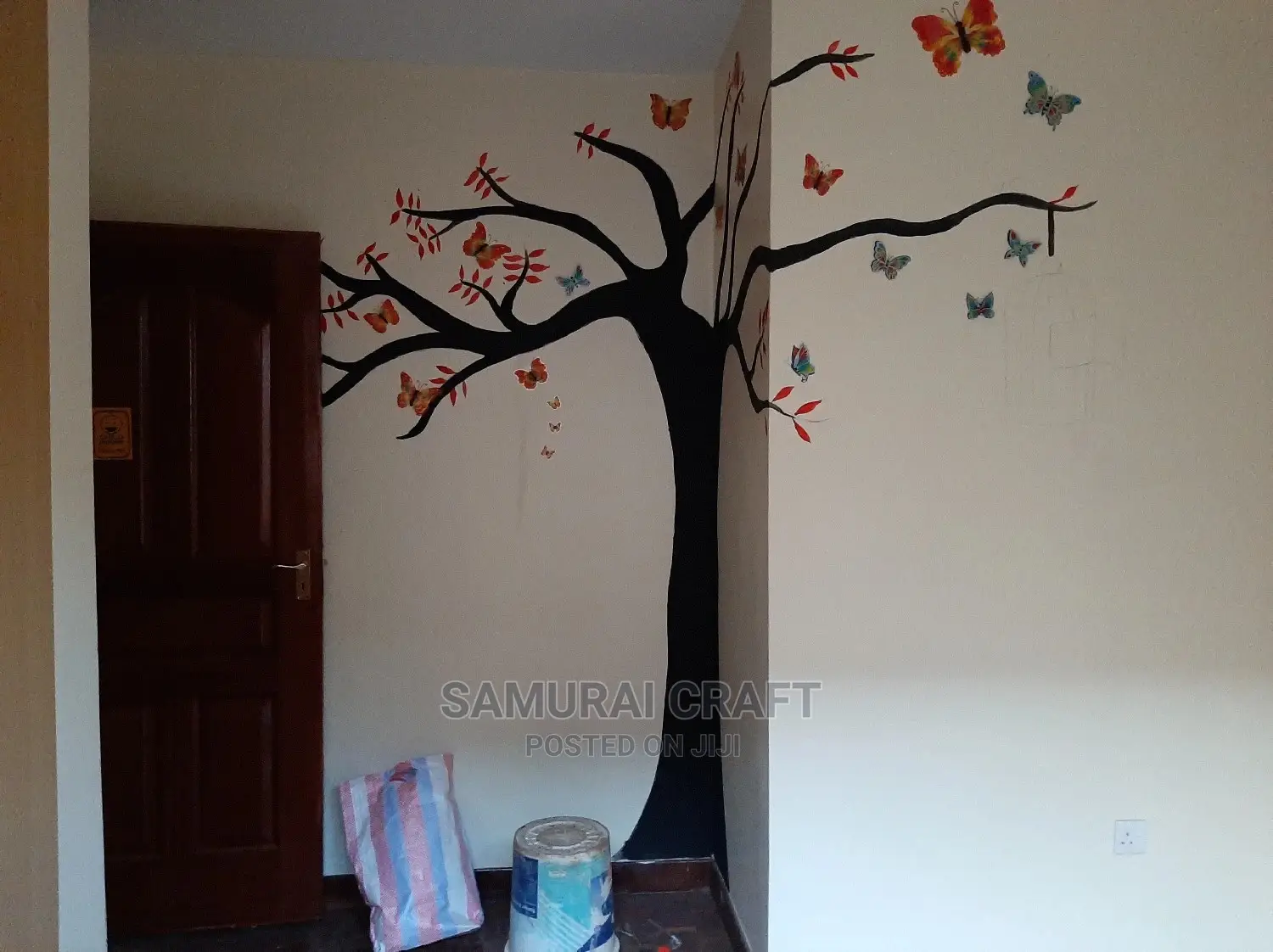 Interior Designer and Carpenter